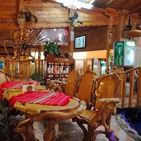 Hotel Lazur 2*