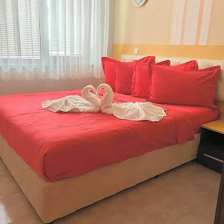 Lazur Hotel
